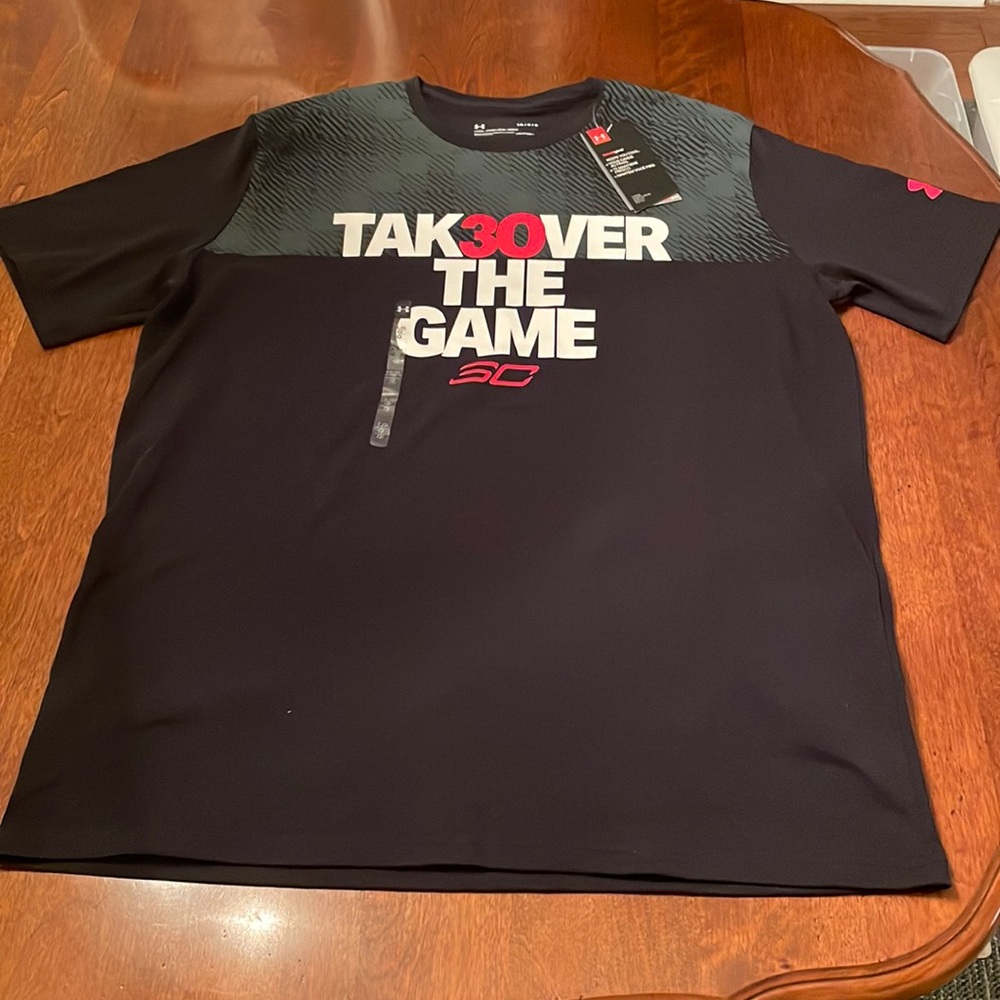 Under Armour men’s tee shirt, large, new